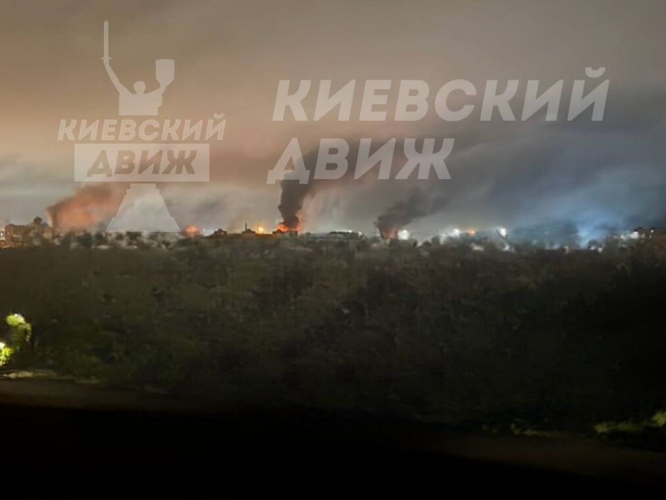 Так выглядел ночной и утренний Киев после комбинированной атаки русских ракет и БПЛА