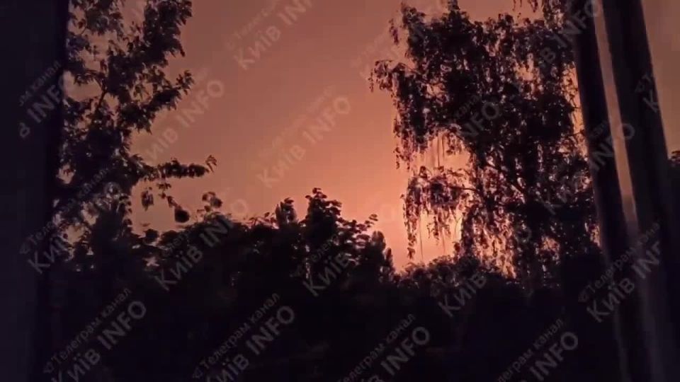 Алексей Живов: ВС РФ нанесли массированный комбинированный удар по целям на Украине