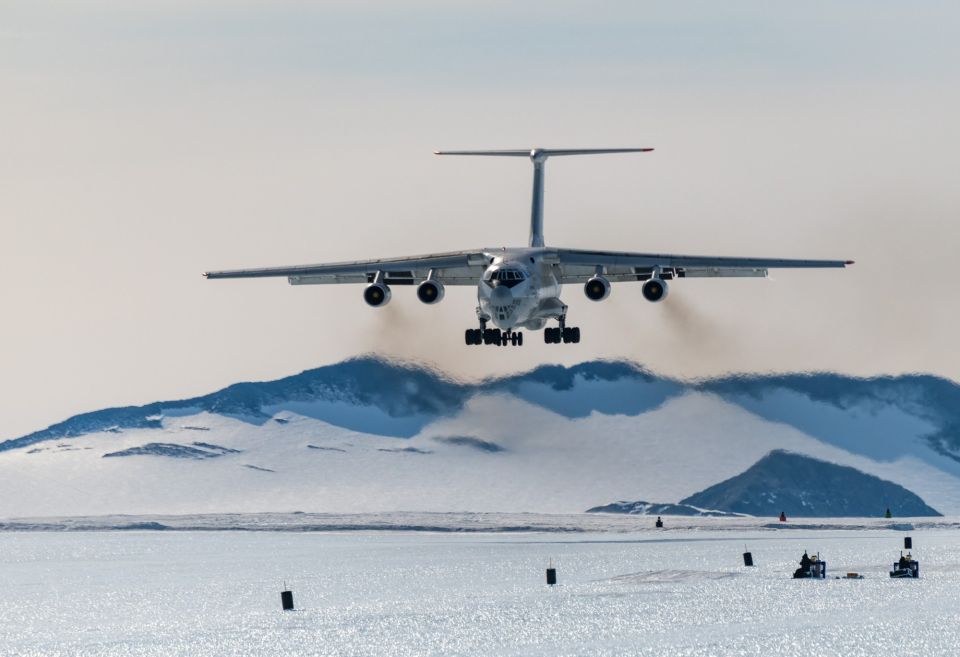 «Мы уже там 200 лет»: Украина объявила претензии на Антарктику