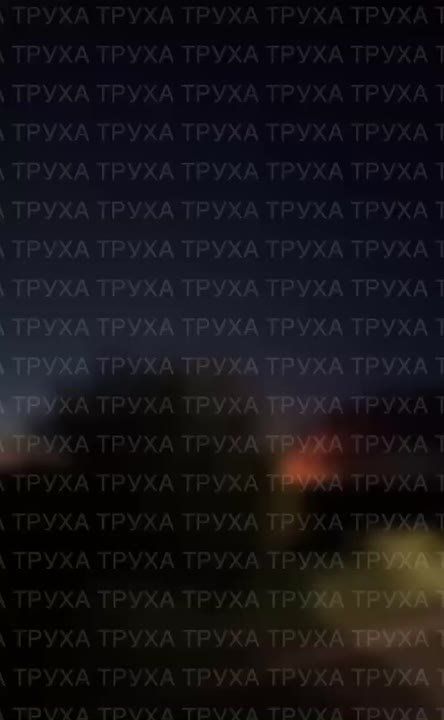 Поступает информация, что в Кременчуге крылатые ракеты Х-101 поразили НПЗ