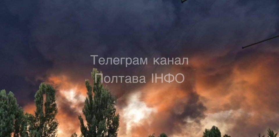 Последствия ударов по НПЗ в Кременчуге Последствия ударов по НПЗ в Кременчуге