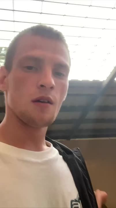 "Вот так и живем, как зеки