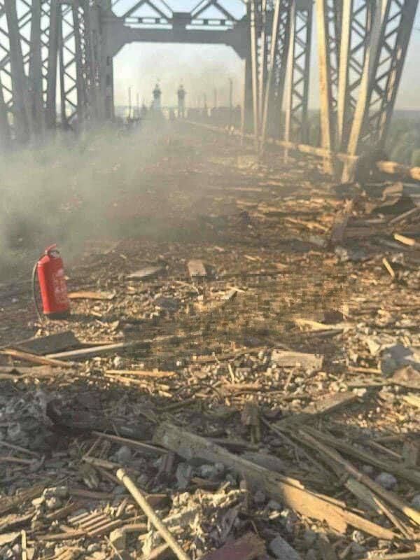 Новые кадры с Крюковского ж/д моста в Кременчуге Новые кадры с Крюковского ж/д моста в Кременчуге