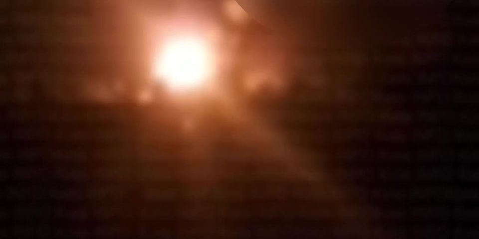 Горящий Борисполь. новые удары по объектам на т.н. Украине