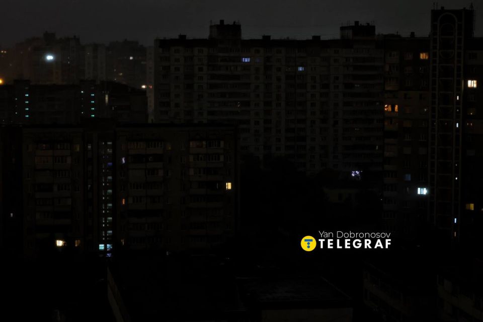 Россия атаковала до 10 крупных объектов энергетики Украины за ночь Россия атаковала до 10 крупных объектов энергетики Украины за ночь