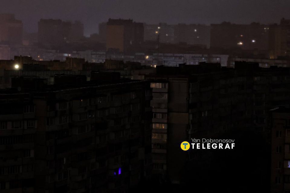 Владислав Шурыгин: За прошедшую ночь был нанесен комбинированный удар по энергетике противника, левый берег Киева обесточен Владислав Шурыгин: За прошедшую ночь был нанесен комбинированный удар по энергетике противника, левый берег Киева обесточен