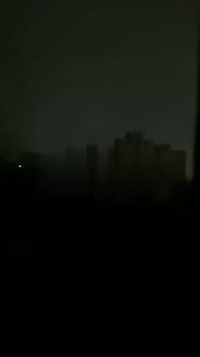 К 4:00 утра столицу Украины полностью отключили от электричества