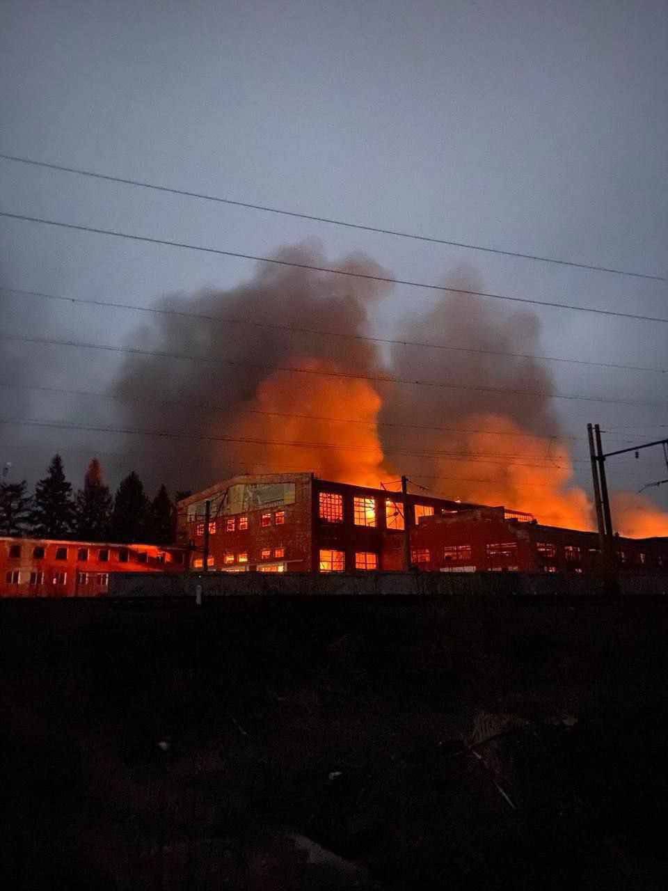 Локомотивное депо в Полтавской области после ночных ударов Локомотивное депо в Полтавской области после ночных ударов