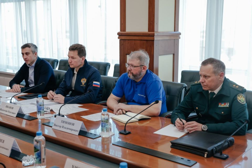 ����� 100 ���������� ����� � ������� �������� �� ������� � ��� ��������������� � ��������