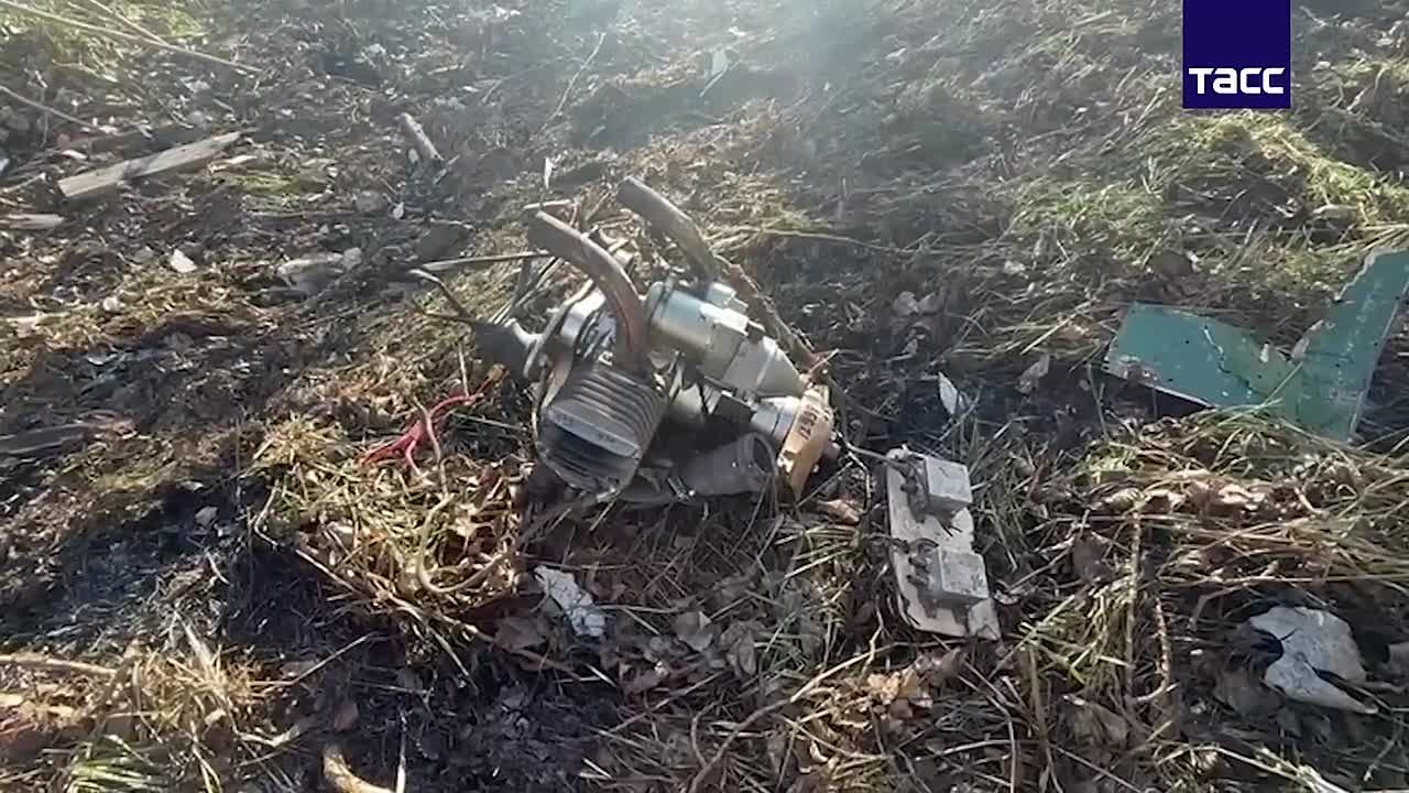 Кадры с обломками БПЛА, атаковавшими в новогоднюю ночь Херсонскую область