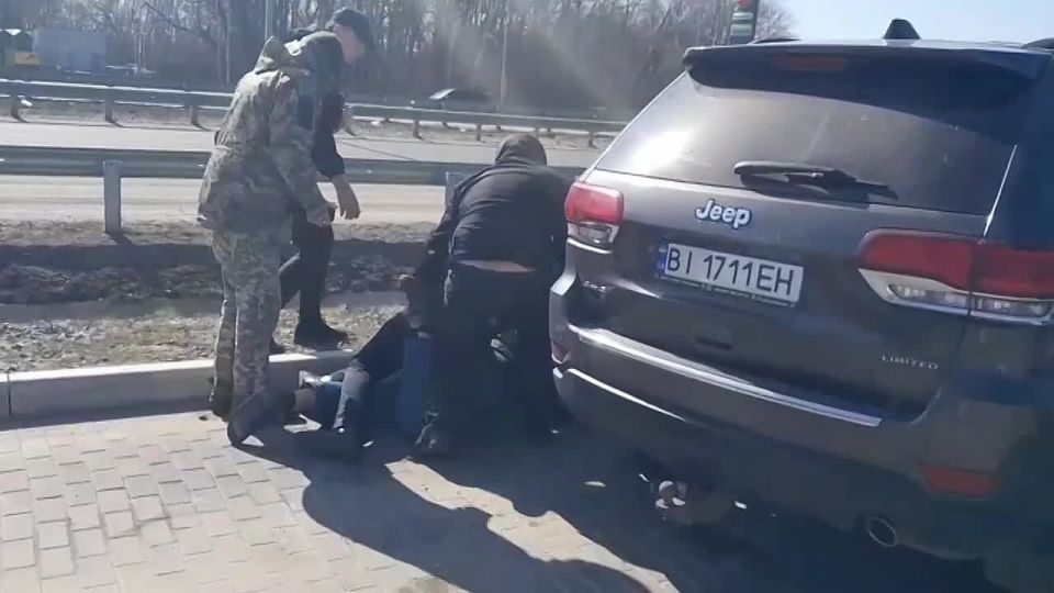 Побоище на Полтавщине: толпа украинцев напала на боевиков ТЦК и полицаев