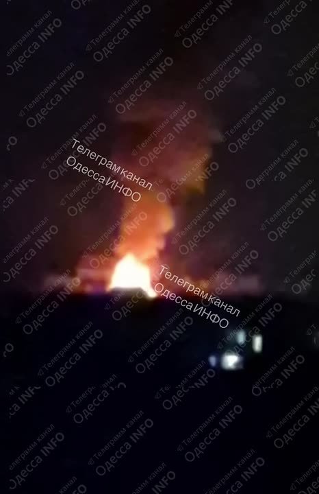 Ночные удары ВС РФ по Одессе: перебои со светом и водой в пригородах