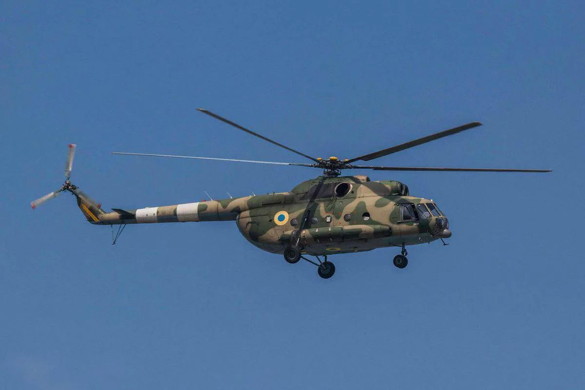 Бывший российский Ми-8АМТШ, Ми-8МТ и Ми-8МСБ армейской авиации ВСУ, недавно сфотографированные в небе над восточной частью Польши Бывший российский Ми-8АМТШ, Ми-8МТ и Ми-8МСБ армейской авиации ВСУ, недавно сфотографированные в небе над восточной частью Польши