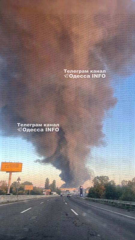 WarGonzo: ВС РФ нанесли массированный удар по промышленности и портам Украины WarGonzo: ВС РФ нанесли массированный удар по промышленности и портам Украины